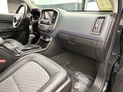 Used 2018 Chevrolet Colorado Z71 image 45