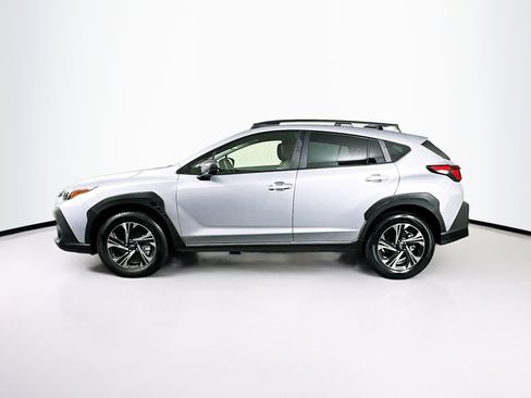 Used 2024 Subaru Crosstrek 2.0i Premium image 4