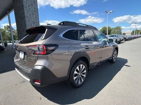 Used 2023 Subaru Outback Limited XT AWD/4WD image 7