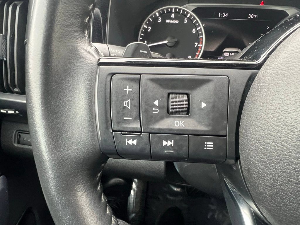 Used 2023 Nissan Pathfinder SL w/ Cargo Package AWD/4WD image 44