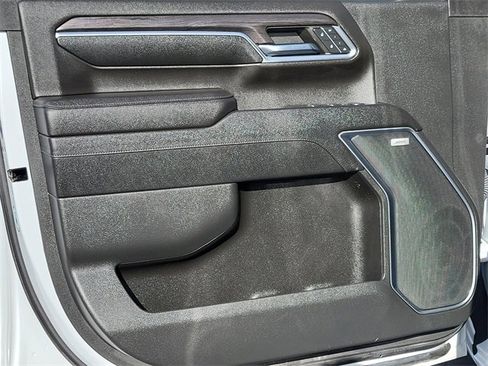 Used 2024 Chevrolet Silverado 3500 LTZ w/ LTZ Convenience Package image 21