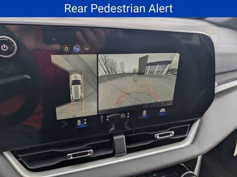 New 2026 Chevrolet Equinox LT w/ Convenience Package II image 18