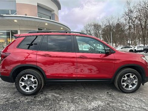 Used 2023 Honda Passport TrailSport image 5
