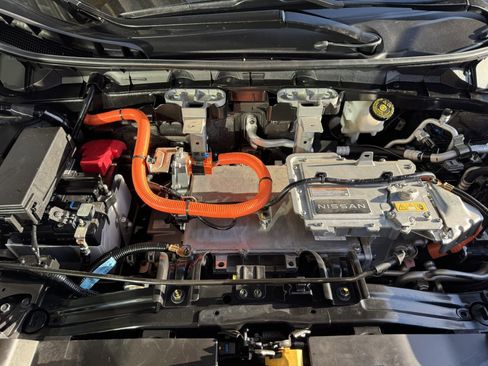 Used 2024 Nissan Ariya AWD image 45