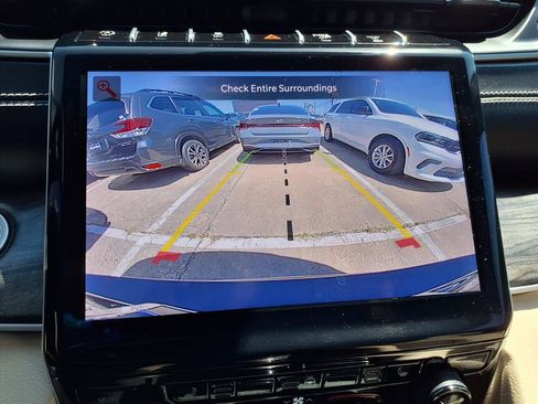 Used 2023 Jeep Grand Cherokee L Limited image 7