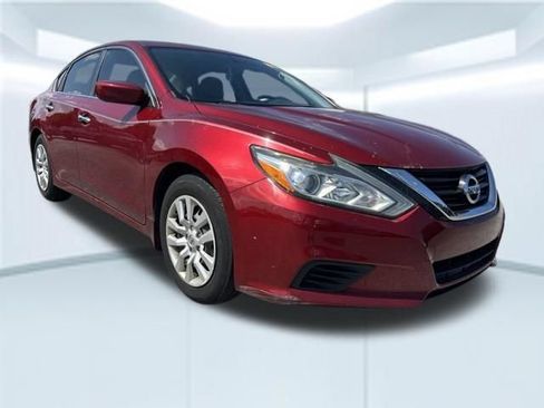 Used 2018 Nissan Altima 2.5 S w/ S Convenience Package FWD image 3