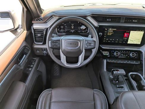 Used 2024 GMC Sierra 1500 Denali w/ Denali Reserve Package AWD/4WD image 16