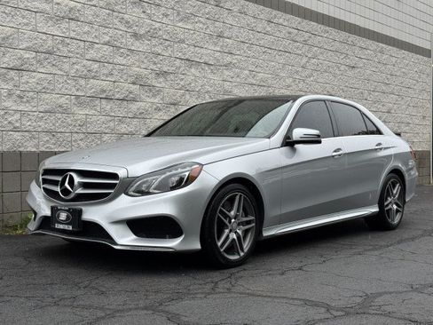 Used 2014 Mercedes-Benz E 550 4MATIC Sedan image 1