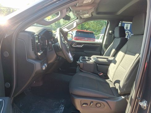 New 2026 GMC Sierra 1500 Elevation image 13