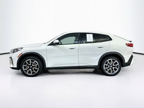 Used 2026 BMW X2 xDrive28i AWD/4WD image 4