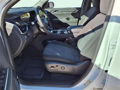 New 2026 GMC Acadia Elevation image 25