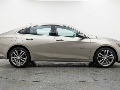 Used 2024 Chevrolet Malibu LT image 11