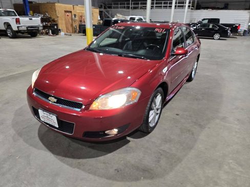 Used 2014 Chevrolet Impala LTZ FWD image 2