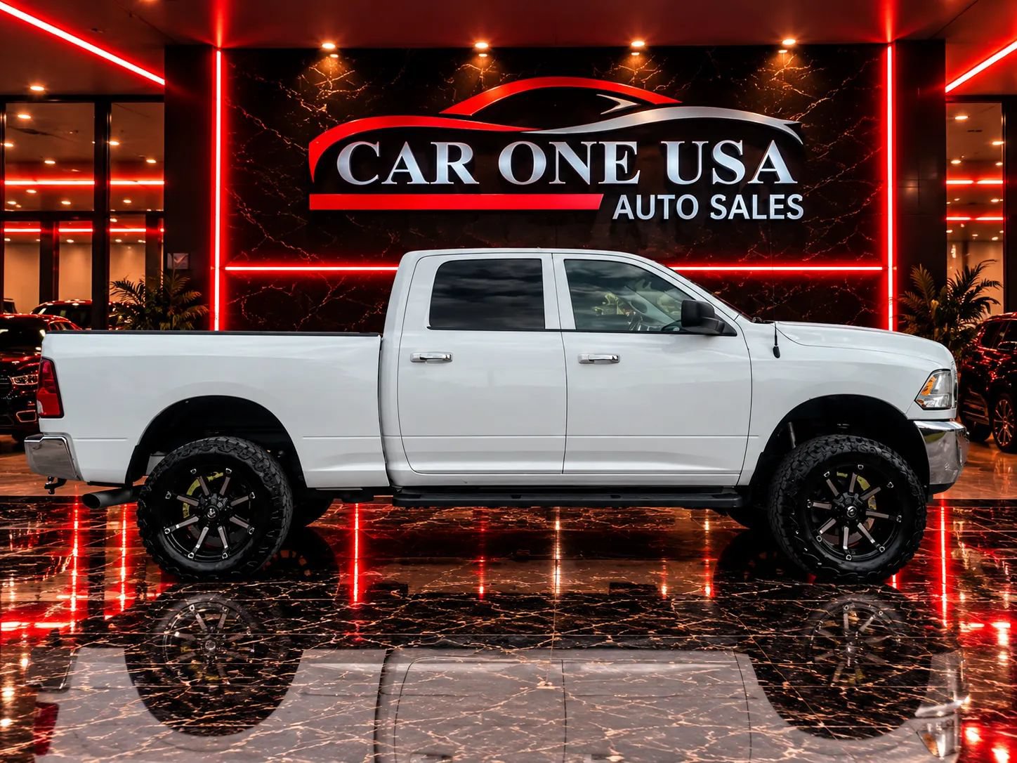 Used 2017 RAM 2500 SLT AWD/4WD image 2