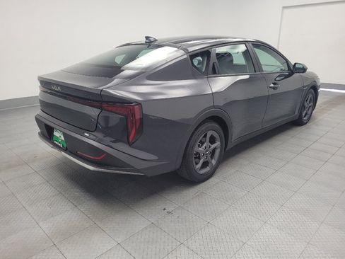 Used 2025 Kia K4 FWD image 9