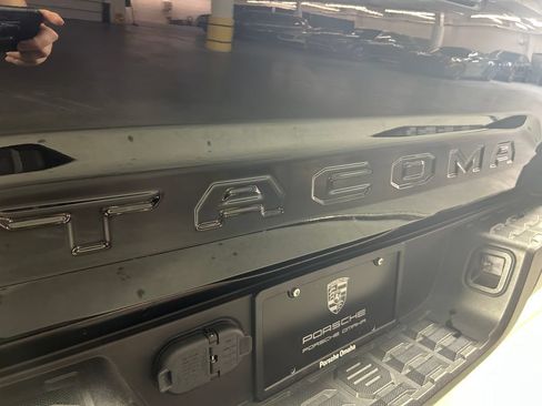 Used 2023 Toyota Tacoma TRD Sport AWD/4WD image 12