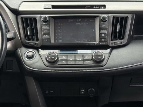 Used 2018 Toyota RAV4 XLE image 19