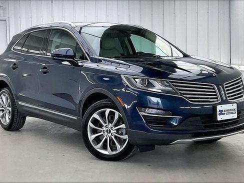 Used 2017 Lincoln MKC Select w/ Select Plus Package AWD/4WD image 34