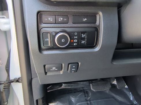 Certified 2024 Ford F250 Lariat w/ Sport Appearance Package AWD/4WD image 22