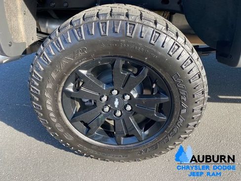 Used 2022 Chevrolet Colorado ZR2 w/ ZR2 Dusk Special Edition AWD/4WD image 12