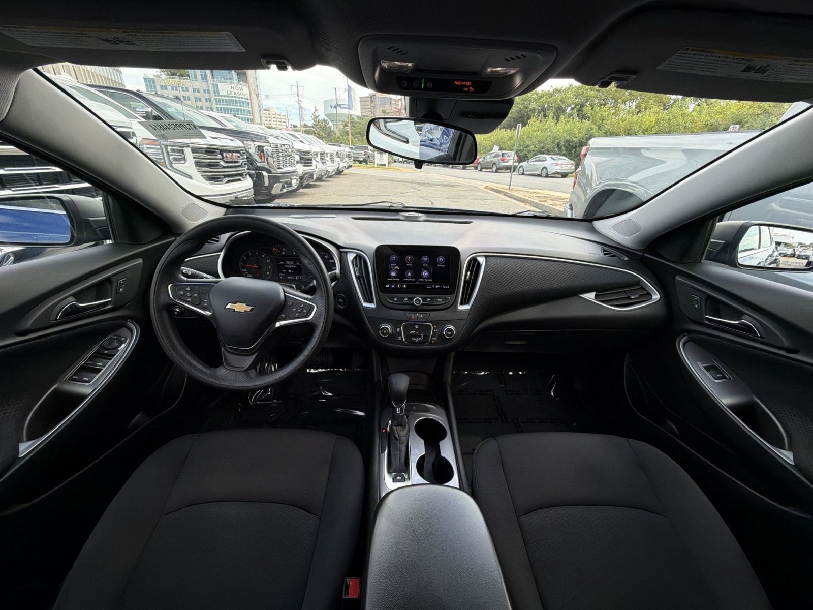 Used 2023 Chevrolet Malibu LS FWD image 23