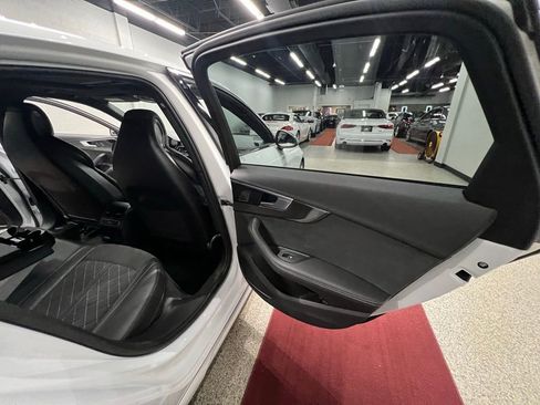 Used 2022 Audi S4 Premium Plus image 34