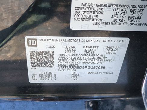 Used 2023 GMC Sierra 1500 SLT w/ SLT Premium Package AWD/4WD image 34