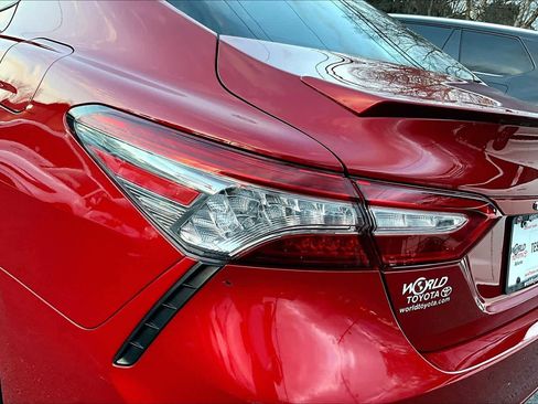 Used 2019 Toyota Camry XSE image 28