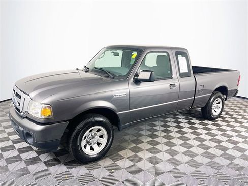 Used 2011 Ford Ranger XLT image 4