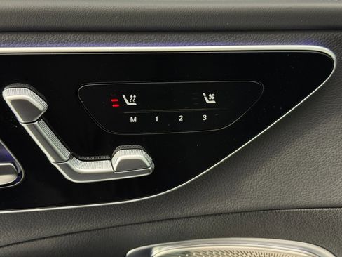 Used 2025 Mercedes-Benz C 300 Sedan w/ AMG Line w/ Night Package image 18