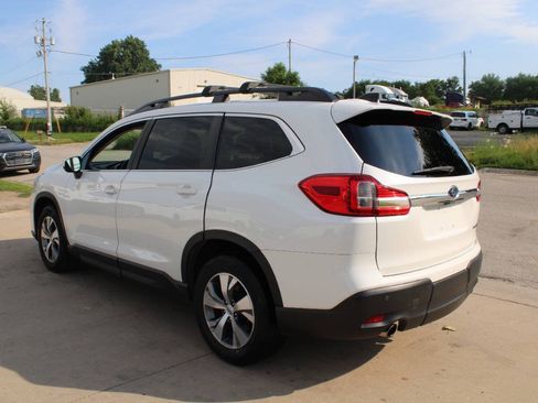 Used 2019 Subaru Ascent Premium AWD/4WD image 6