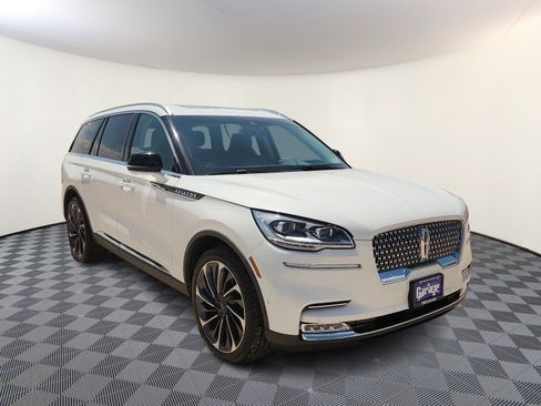 Used 2020 Lincoln Aviator Reserve w/ Equipment Group 202A AWD/4WD image 6