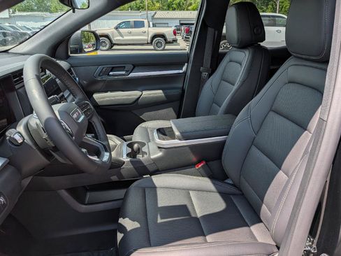 New 2027 GMC Terrain Elevation w/ Elevation Premium Package AWD/4WD image 11