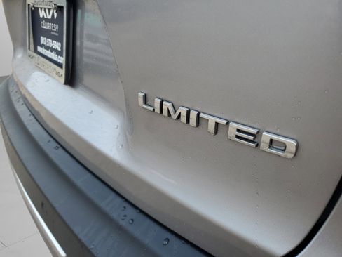 Used 2020 Jeep Cherokee Limited image 28