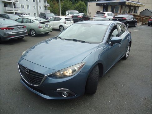 Used 2014 MAZDA MAZDA3 i Touring w/ Technology Package FWD image 1