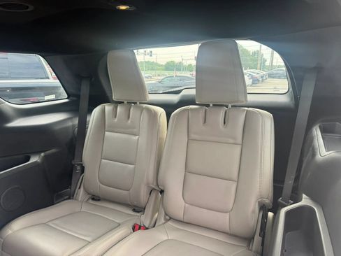 Used 2012 Ford Explorer XLT FWD image 10