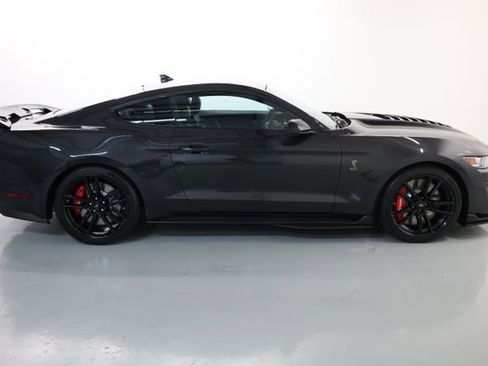 Used 2022 Ford Mustang Shelby GT500 w/ Technology Package RWD image 65