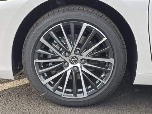 New 2025 Lexus ES 350 ES 350 w/ Premium Package image 8