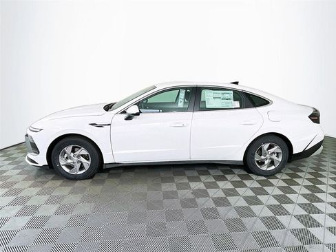 New 2026 Hyundai Sonata SE FWD image 4