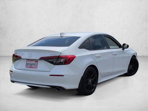 Used 2022 Honda Civic Sport image 5