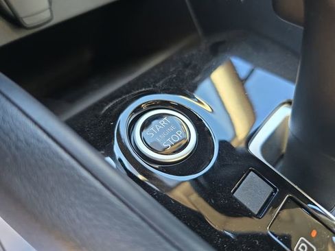 New 2025 Nissan Versa SV w/ Trunk Package image 22