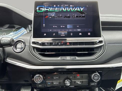 New 2026 Jeep Compass Latitude image 21