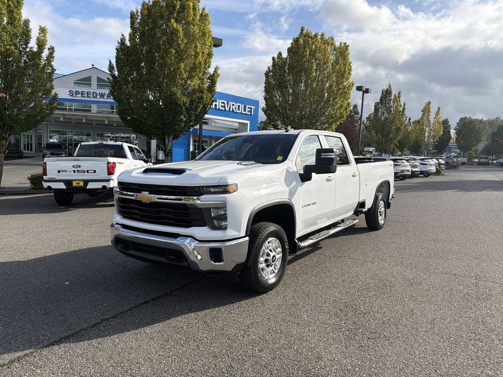 Certified 2026 Chevrolet Silverado 2500 LT AWD/4WD image 5