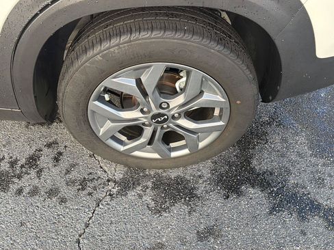 Used 2024 Kia Seltos S FWD image 36