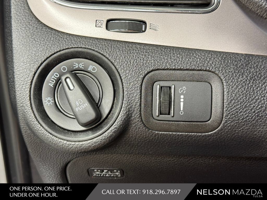 Used 2017 Dodge Journey Crossroad w/ Popular Equipment Group AWD/4WD image 29
