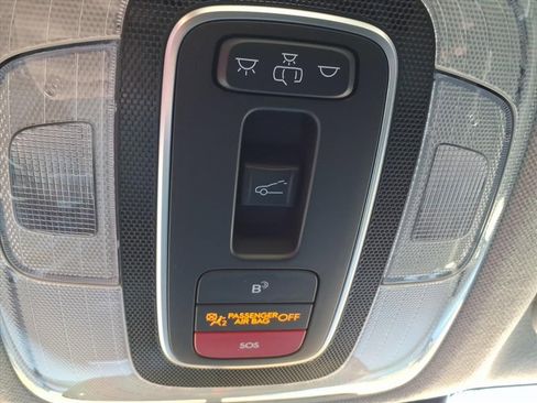 Used 2025 Hyundai Elantra SEL image 28