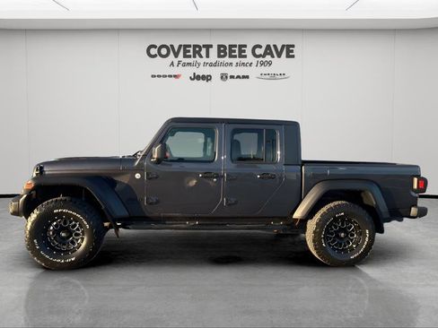 Used 2020 Jeep Gladiator Sport w/ Quick Order Package 23S image 5