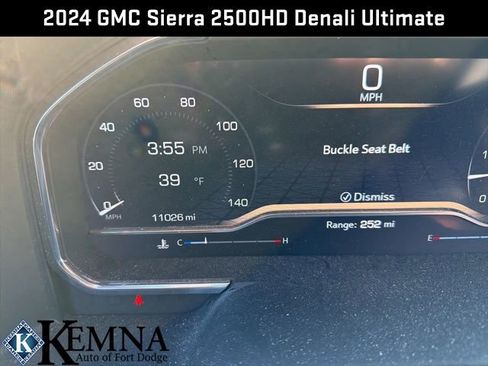 Used 2024 GMC Sierra 2500 Denali Ultimate image 11