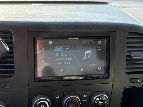 Used 2013 Chevrolet Silverado 1500 LT image 19