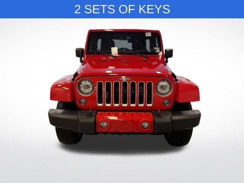 Used 2017 Jeep Wrangler Unlimited Sahara image 2